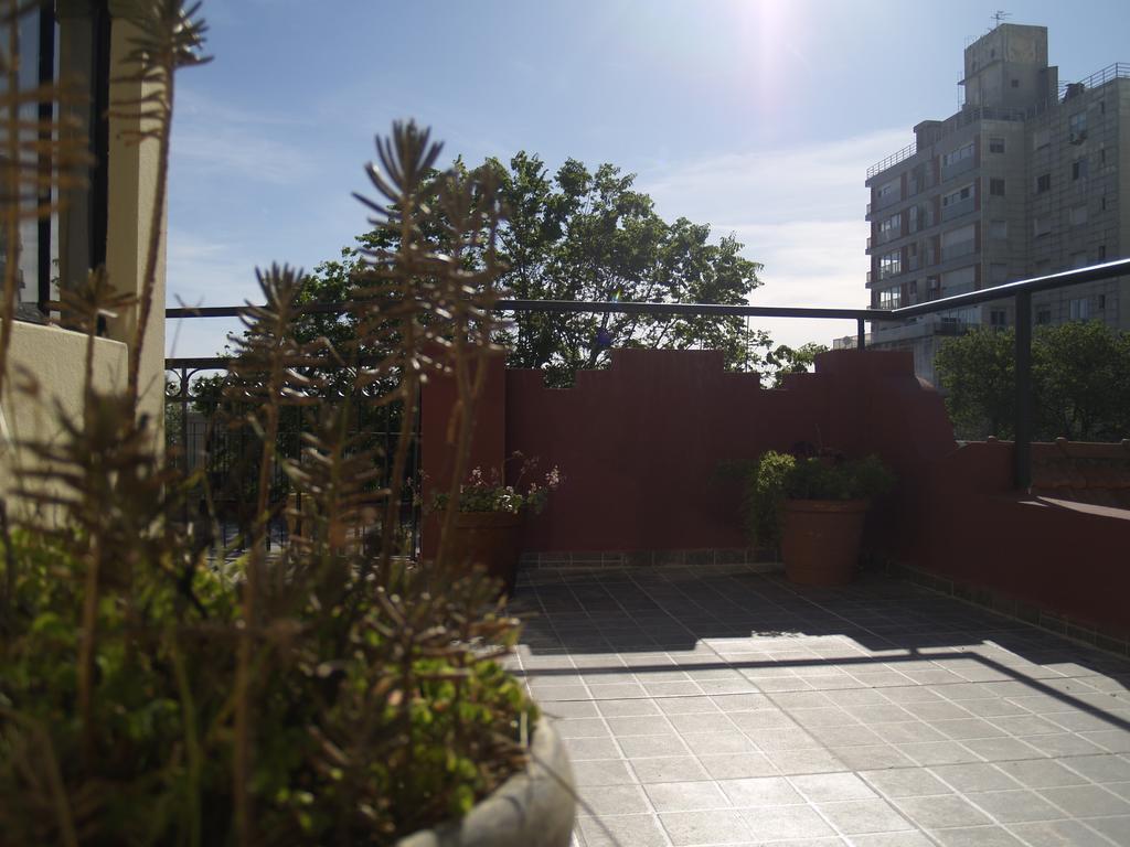 Una Noche Mas B & B Montevideo Exterior photo